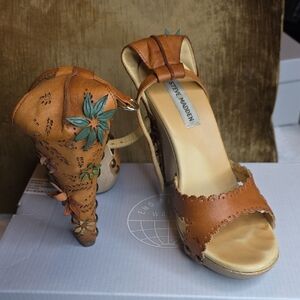 Steve Madden Tan Floral Women's Heels